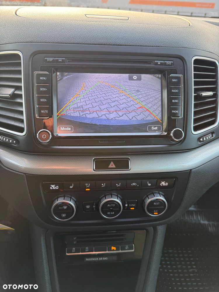 Volkswagen Sharan 2.0 TDI DSG BlueMotion Technology Comfortline - 20