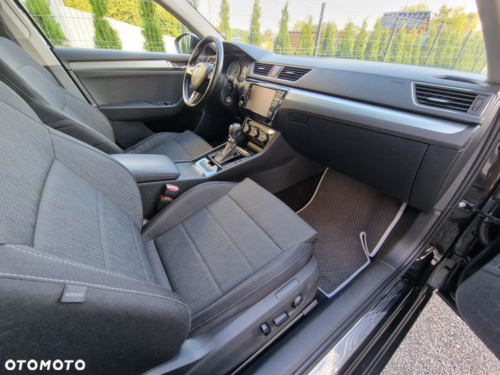 Skoda Superb 1.6 TDI Style DSG - 16
