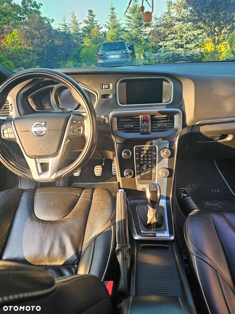 Volvo V40 D4 Drive-E R-Design Momentum - 10