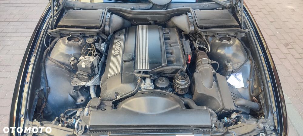 BMW Seria 5 530i - 16