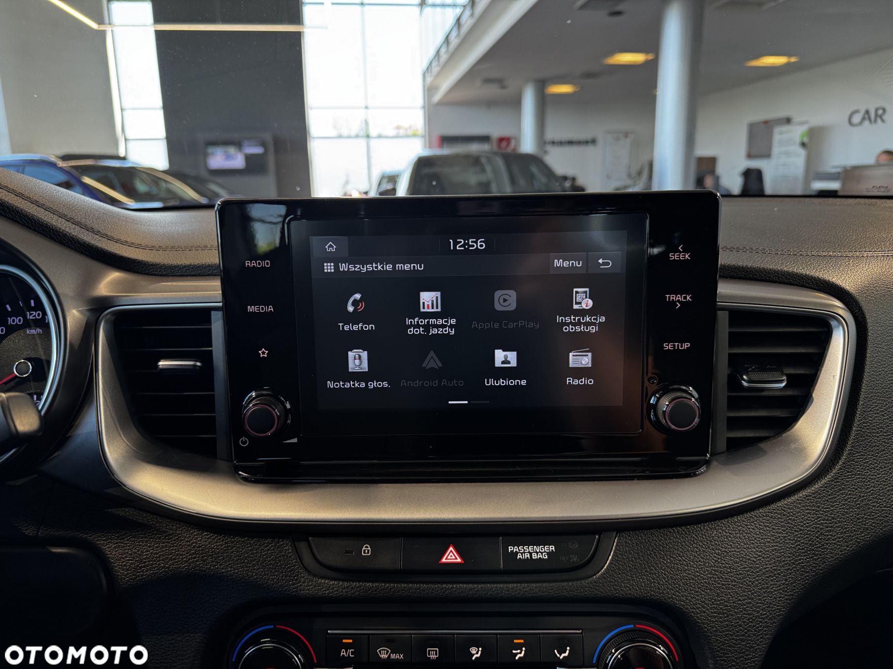 Kia XCeed - 28