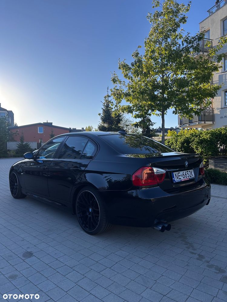 BMW Seria 3 325i - 24