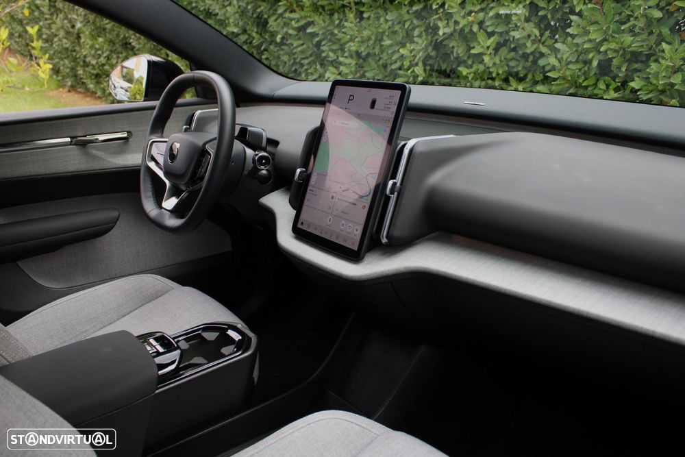 Volvo EX30 Twin Motor Performance AWD Ultra - 28