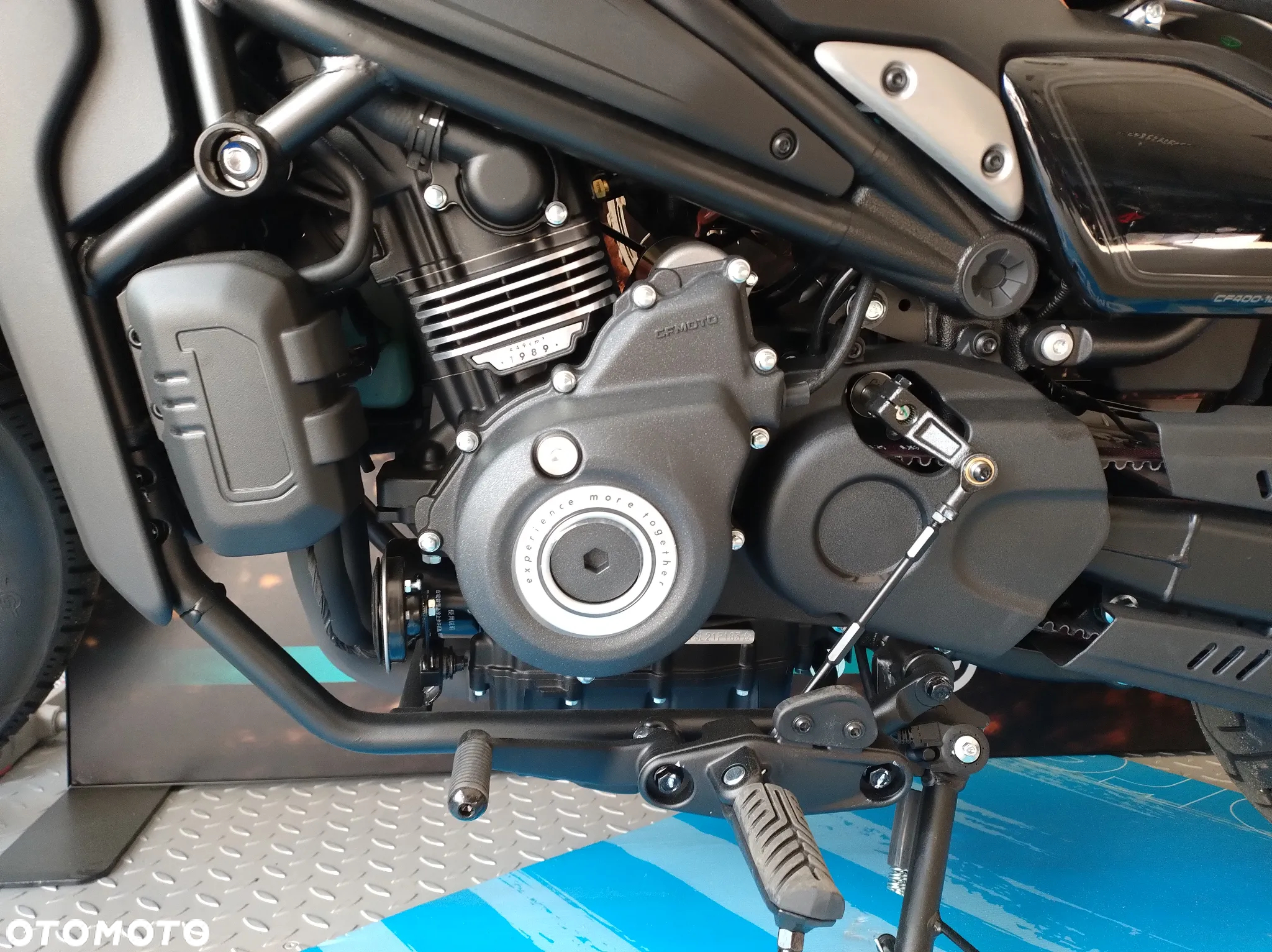 CFMoto 450CL-C Bobber - 6