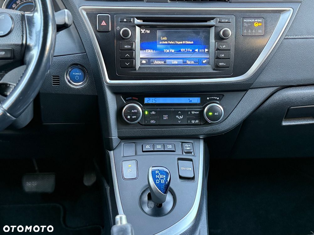 Toyota Auris 1.8 HSD Luna - 26