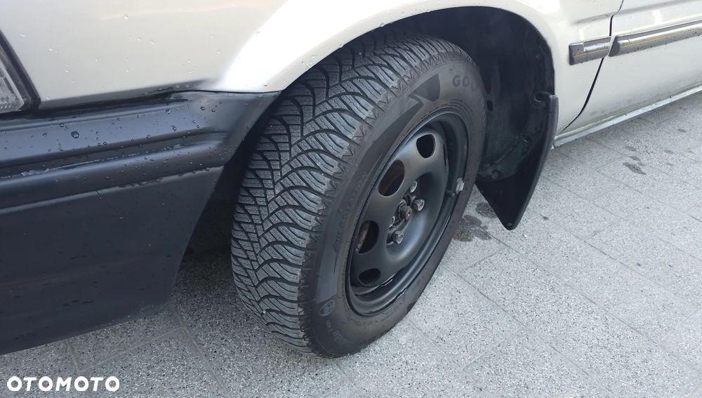 Toyota Corolla 1988 photo 3