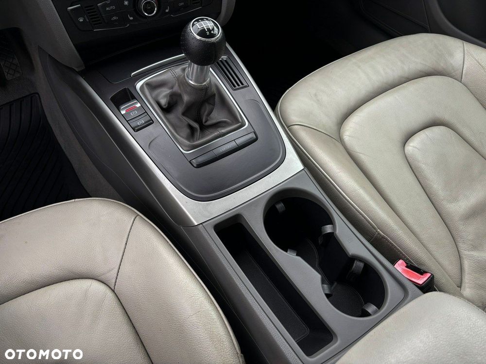Audi A4 Avant 2.0 TDI DPF Ambiente - 18