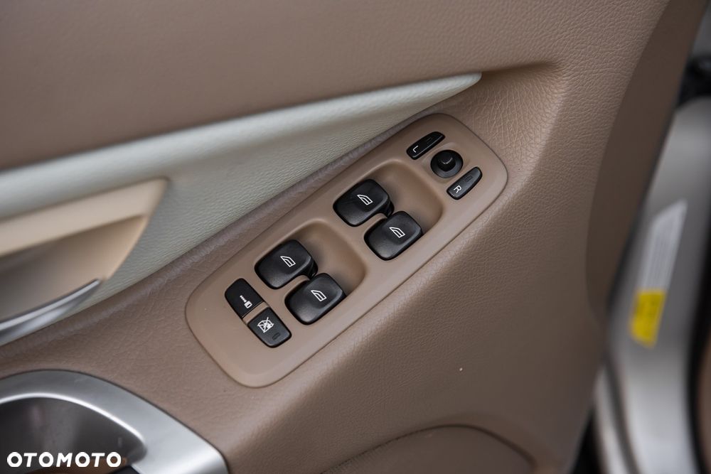 Volvo XC 90 D5 Summum - 16