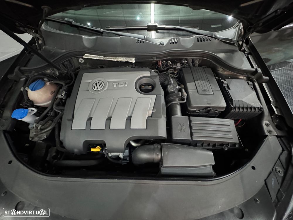 VW Passat Variant 1.6 TDI BlueMotion Highline - 30