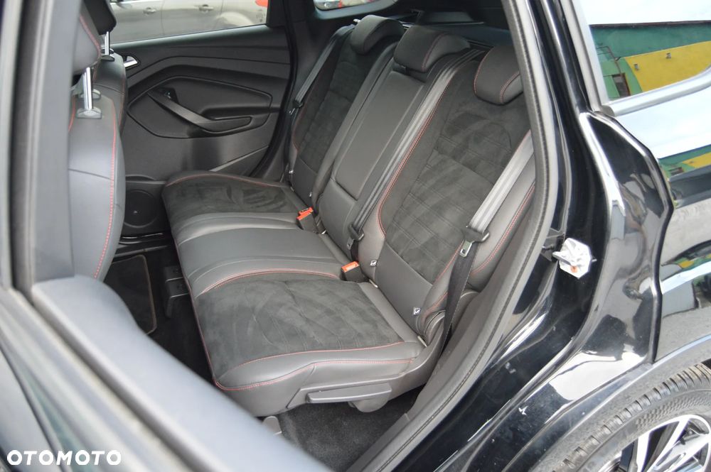 Ford Kuga 2.0 TDCi 4x4 ST-Line - 6