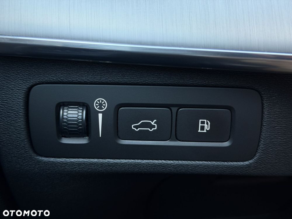 Volvo XC 90 T8 AWD Recharge Geartronic Inscription Expression - 39