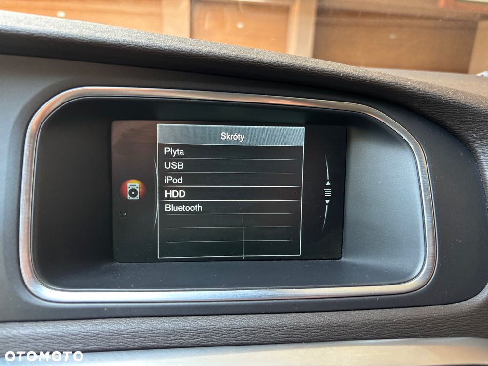 Volvo V40 T3 Summum - 14