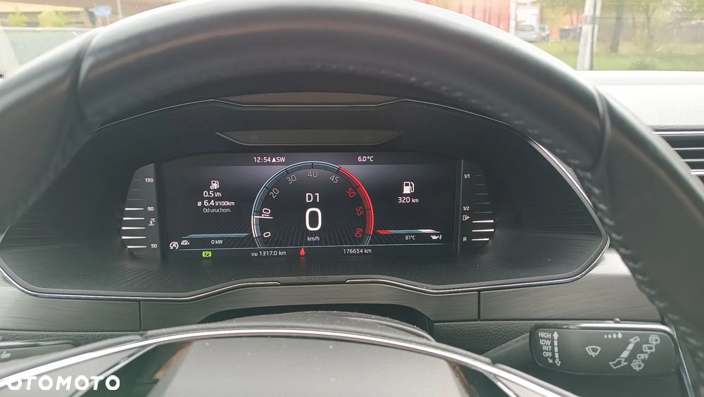 Skoda Superb 2.0 TDI SCR Style DSG - 10