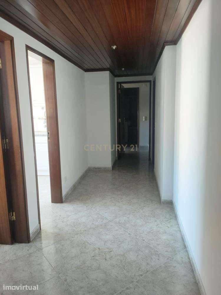 Apartamento T2 em Quinta do Conde, Sesimbra - Grande imagem: 2/12