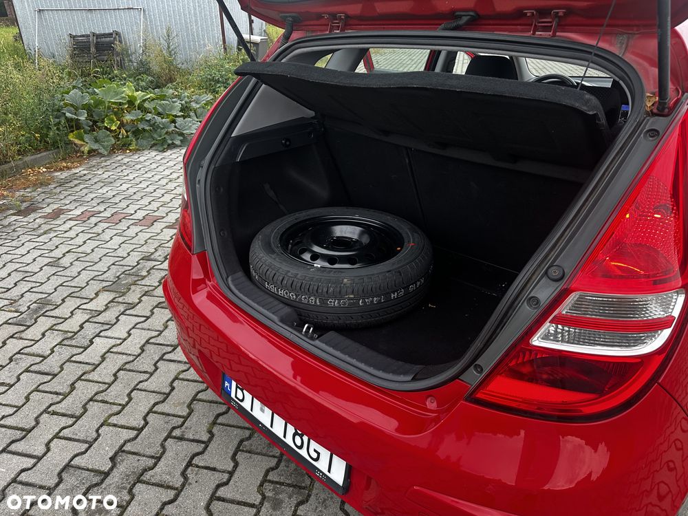 Hyundai i30 1.4 Base - 12
