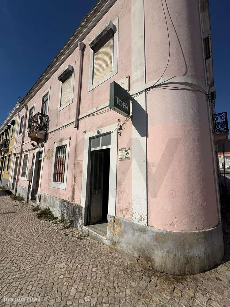 Prédio com 5 Frações para recuperar - Grande imagem: 2/14