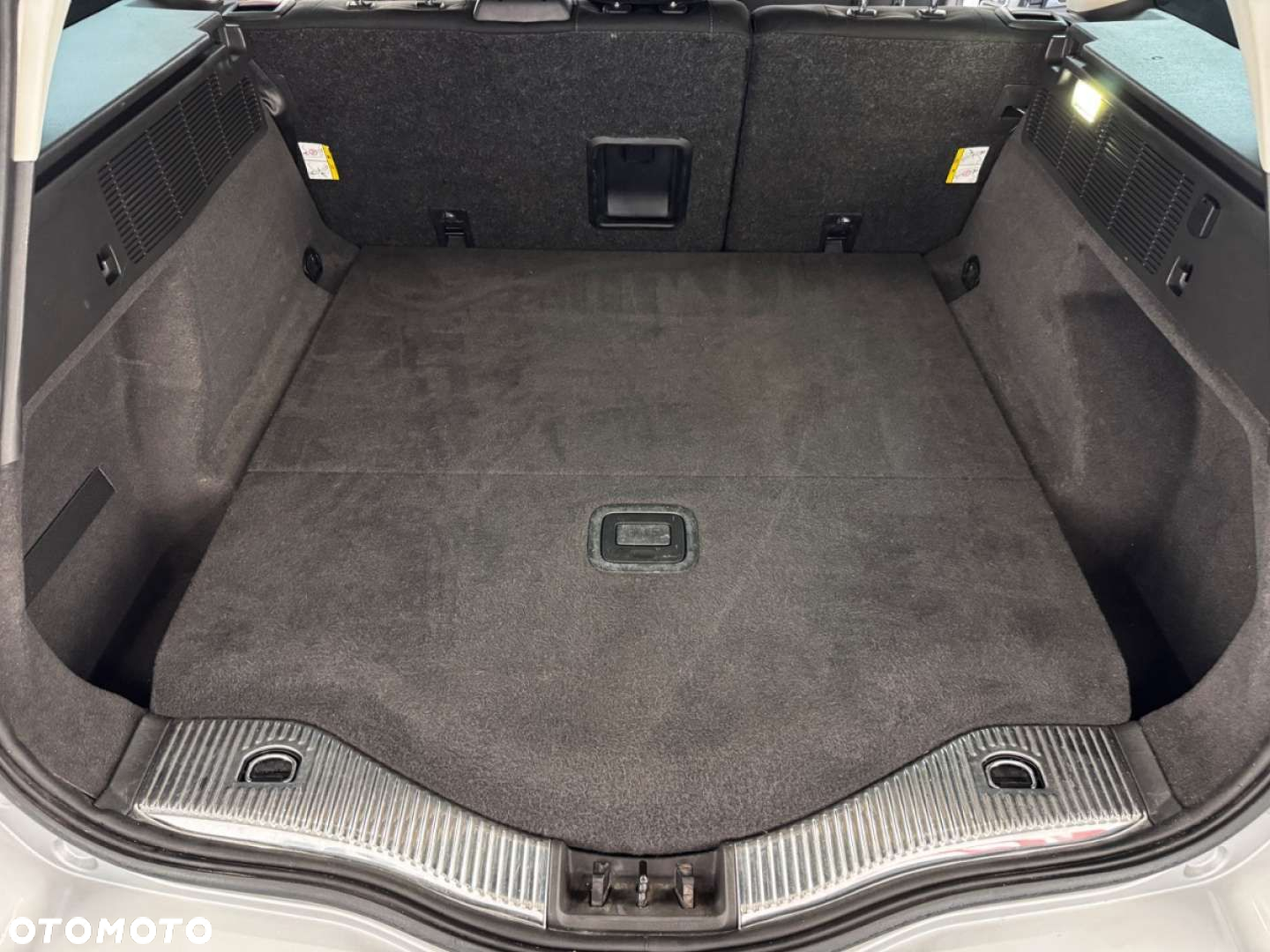 Ford Mondeo - 38