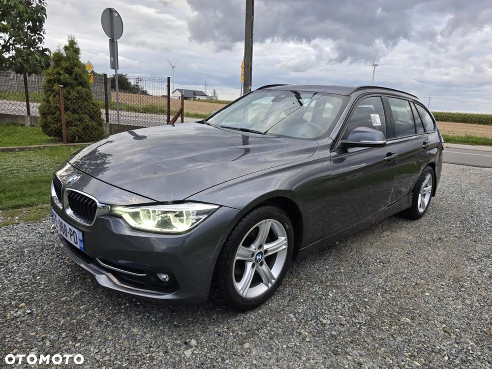 BMW Seria 3 318d Touring Advantage - 2