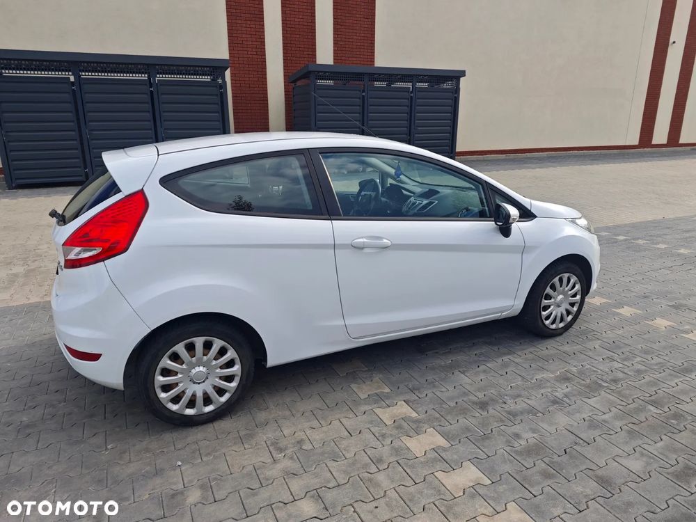 Ford Fiesta - 15