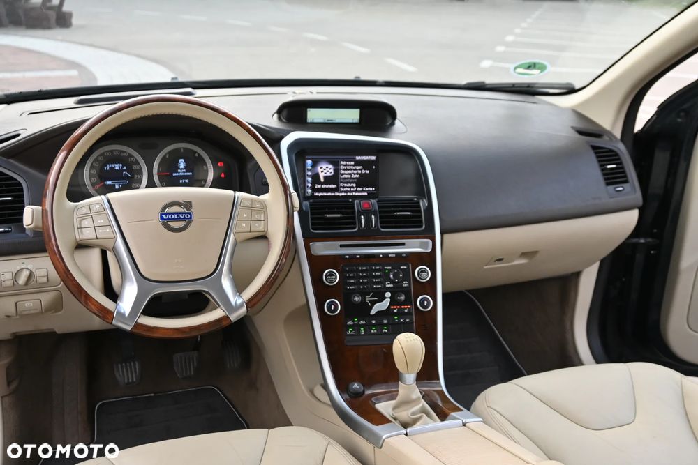 Volvo XC 60 2.4D DRIVe - 38