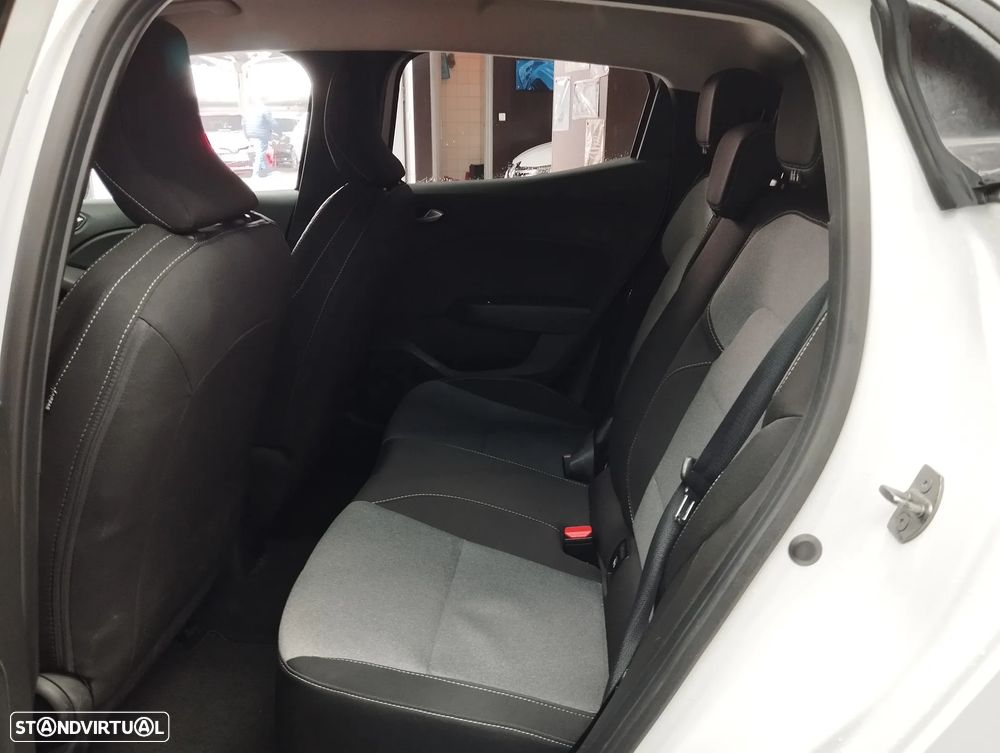 Renault Clio 1.0 TCe Evolution - 12