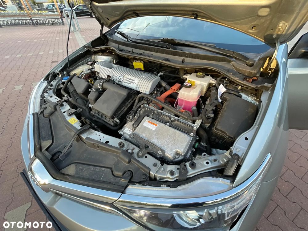 Toyota Auris 1.8 HSD Luna - 39