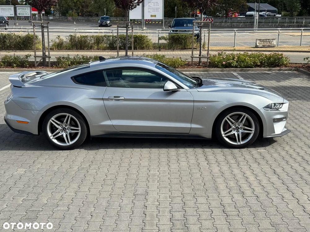 Ford Mustang - 12