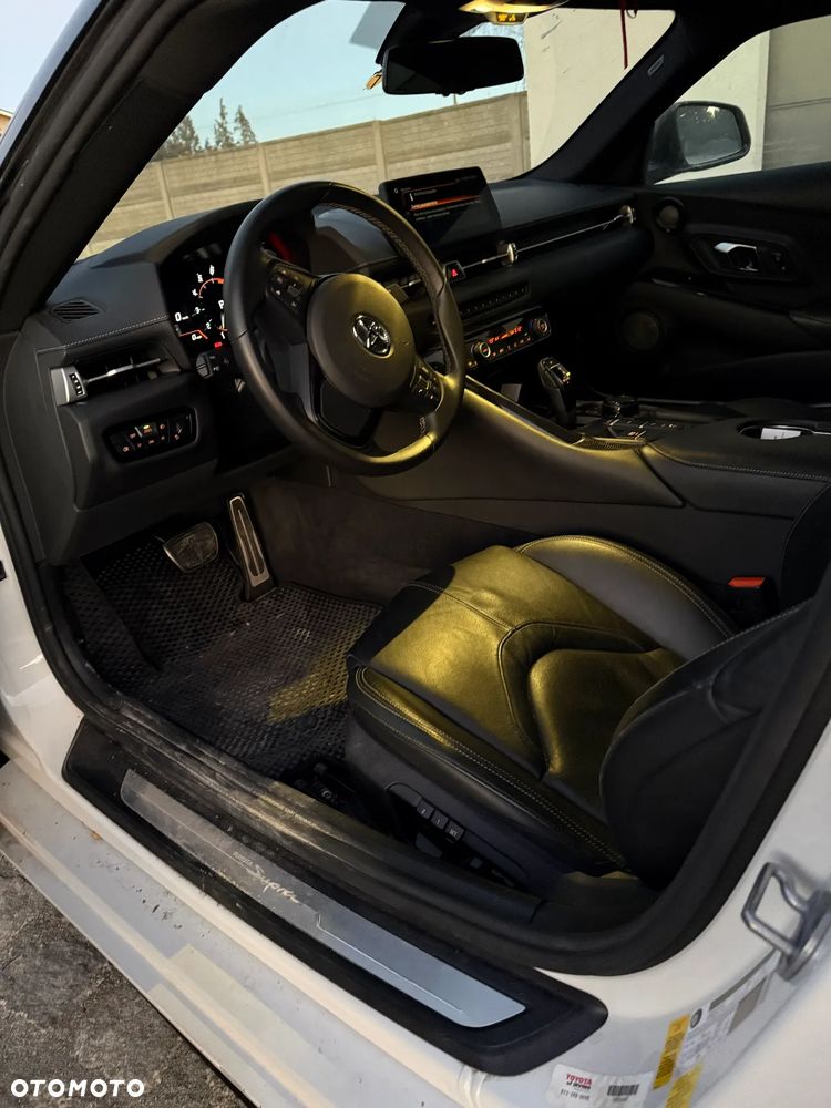 Toyota Supra GR 3.0 - 8