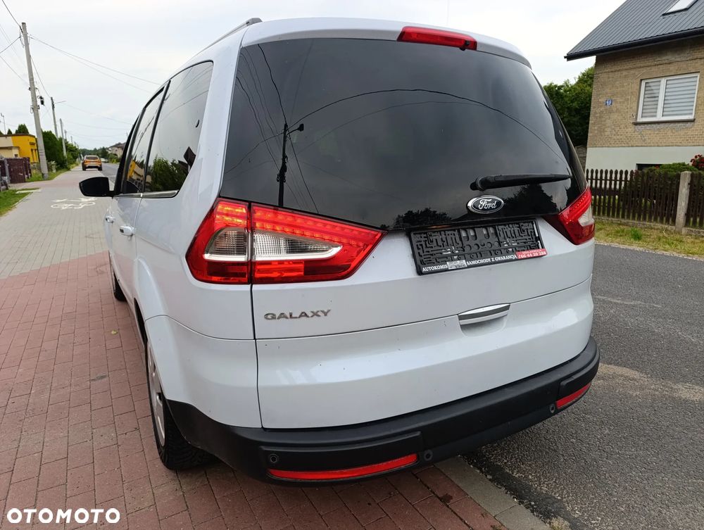 Ford Galaxy - 11