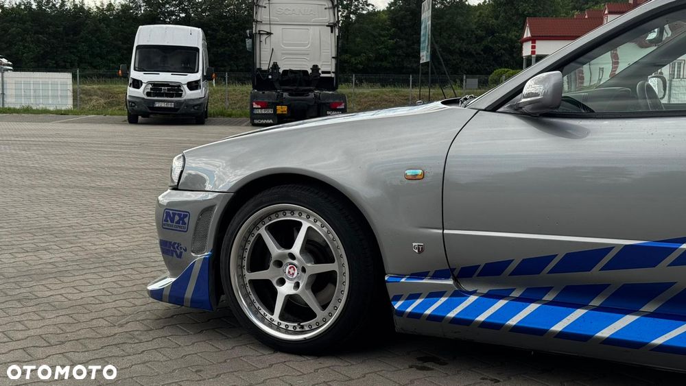 Nissan Skyline - 24