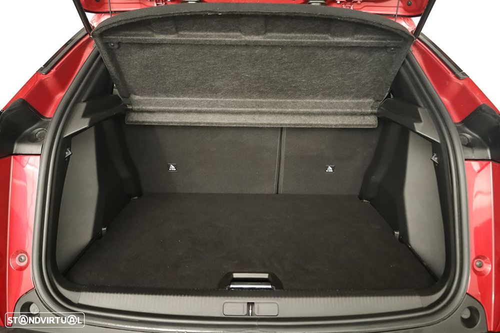 Peugeot 2008 1.2 PureTech Allure - 24