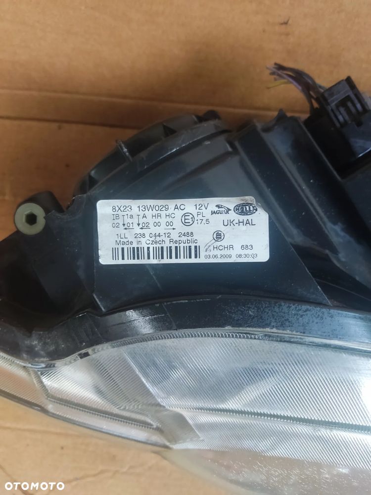 LAMPA PRAWY PRAWA PRZEDNIA PRZÓD JAGUAR XF - 3
