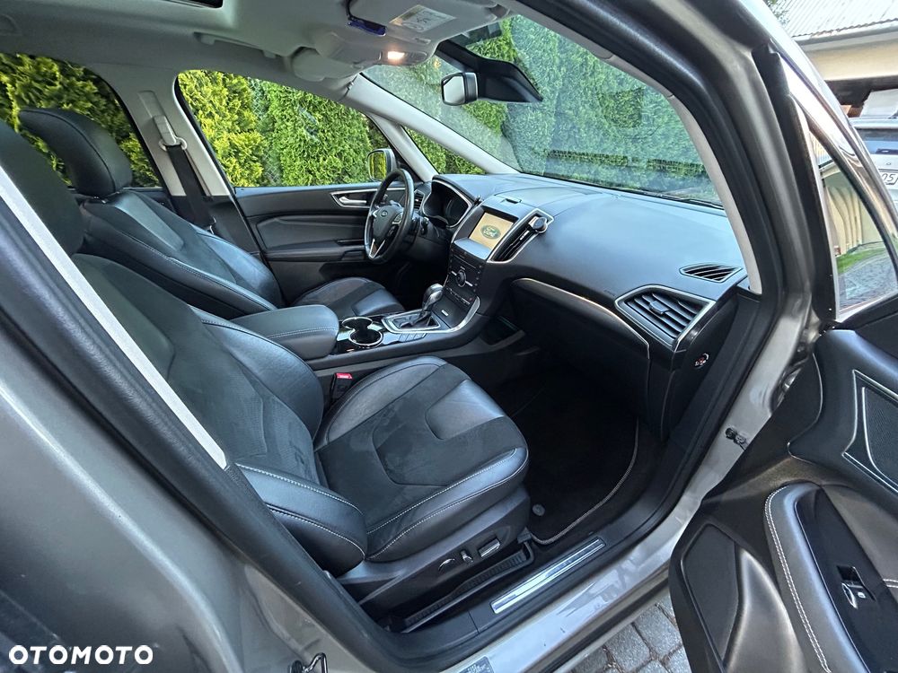 Ford S-Max - 34