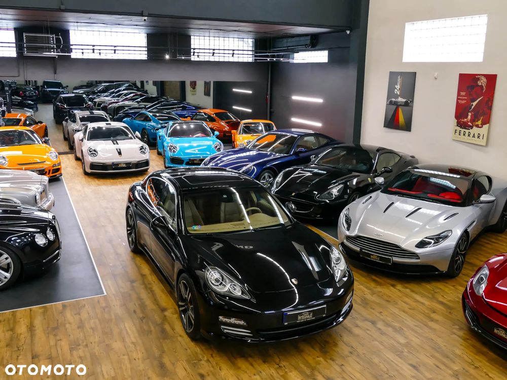 Porsche Panamera 4S PDK - 36