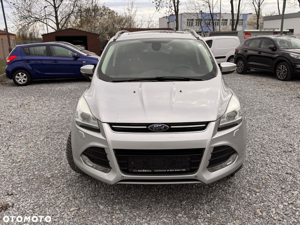 Ford Kuga 2.0 TDCi 2x4 Titanium - 8