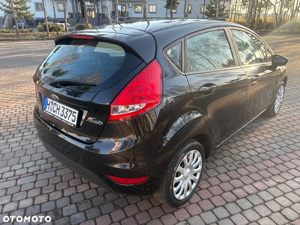 Ford Fiesta 1.25 Champions Edition - 28