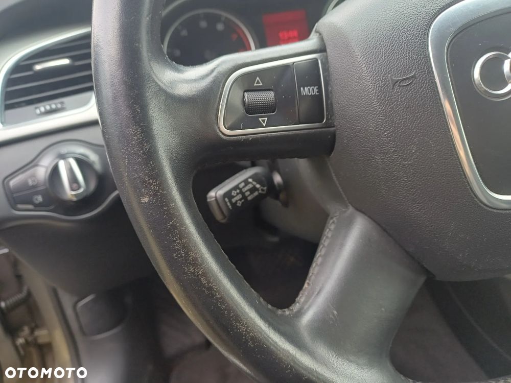 Audi A4 Avant 1.8 TFSI Ambiente - 25