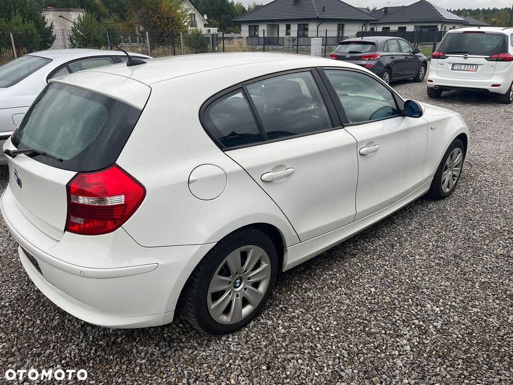 BMW Seria 1 116i - 4