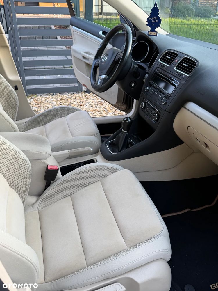 Volkswagen Golf 2.0 TDI Highline - 4