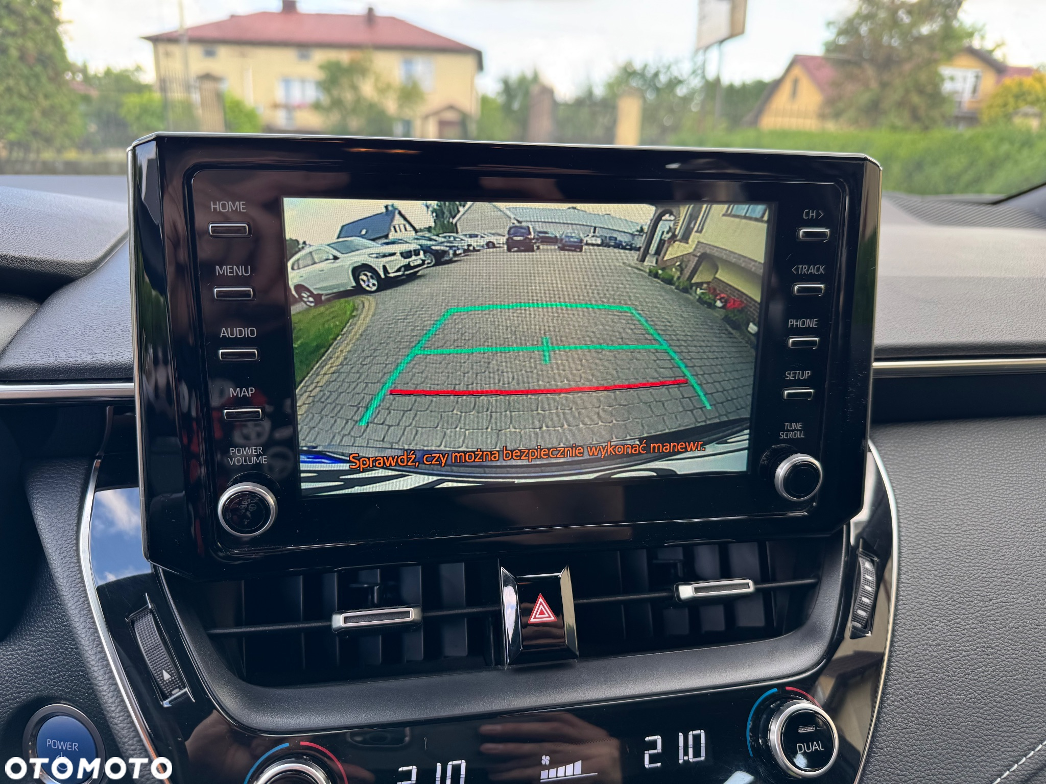 Toyota Corolla 2.0 Hybrid Comfort - 20
