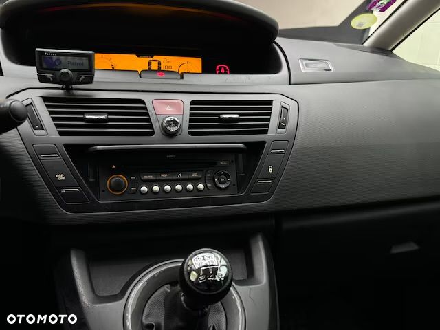Citroën C4 Picasso 1.8 16V Confort - 19