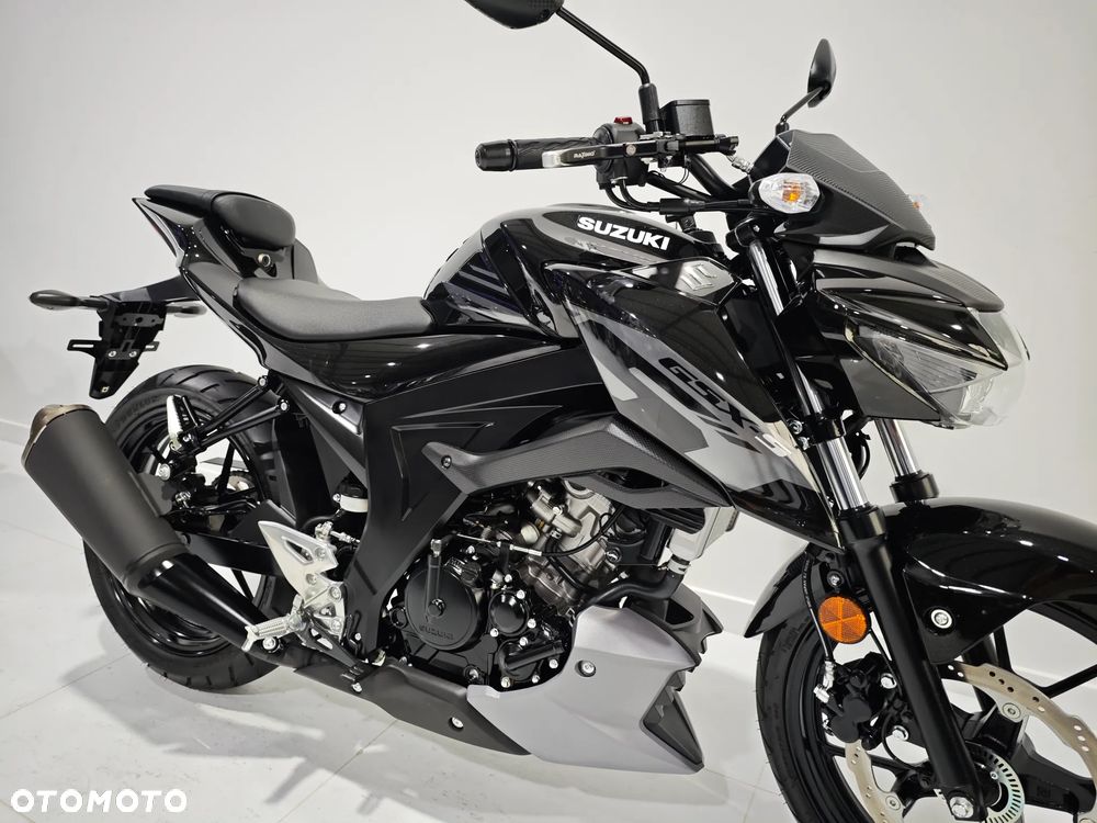 Suzuki GSX - 8