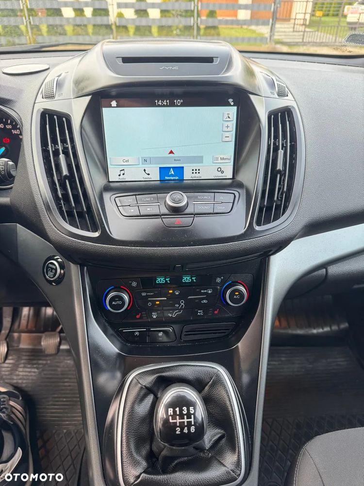 Ford Kuga - 17