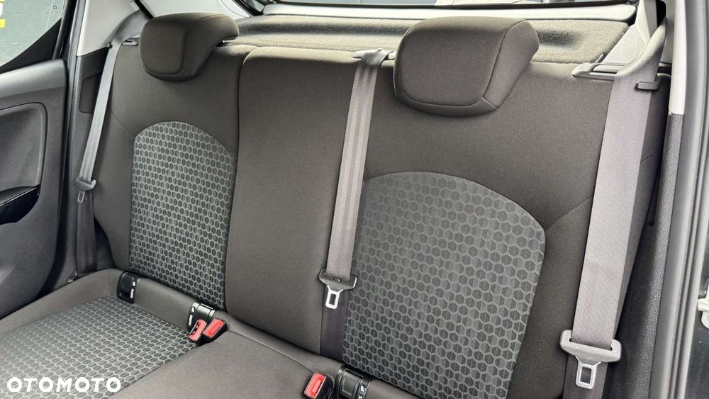 Opel Corsa - 25