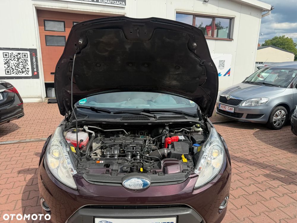 Ford Fiesta 1.4 Champions Edition - 10