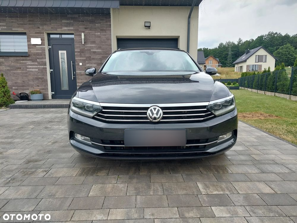 Volkswagen Passat - 11
