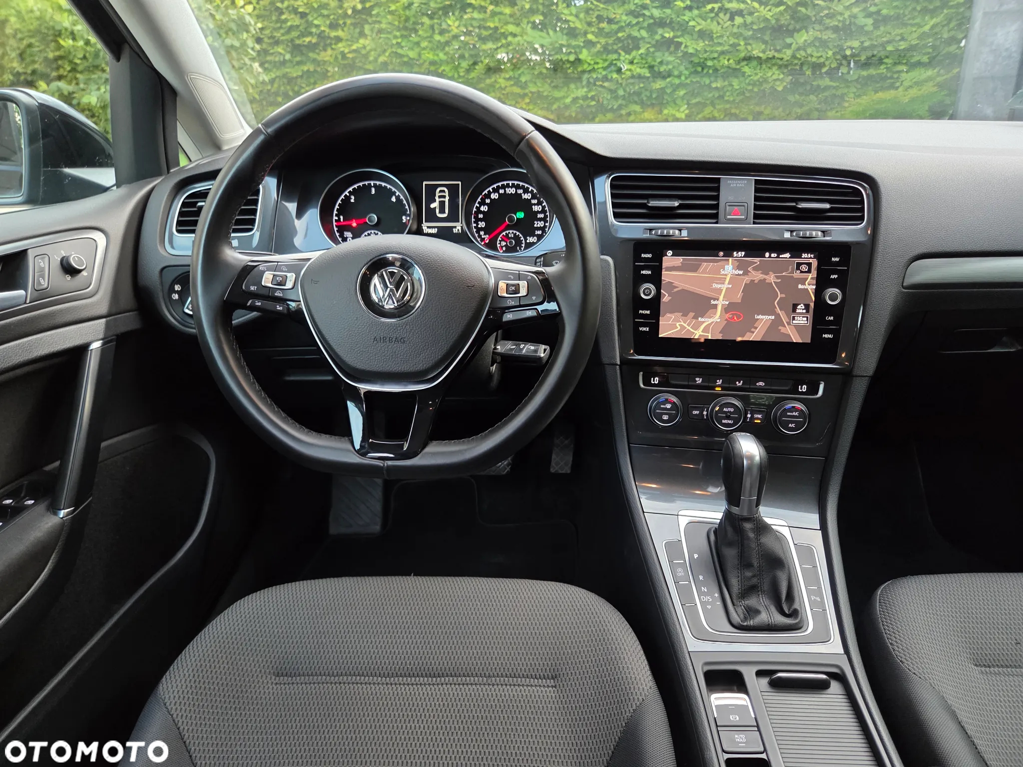 Volkswagen Golf - 15