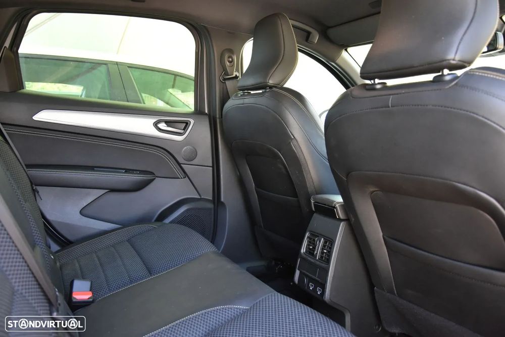 Renault Arkana 1.6 E-Tech Full Hybrid Techno - 24