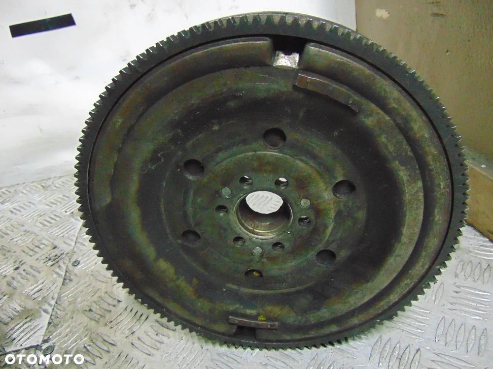 Koło zamachowe VW 2,0 tdi 03g105266AT - 2