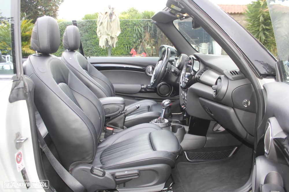 MINI Cabrio Cooper SD Auto Desportiva - 26